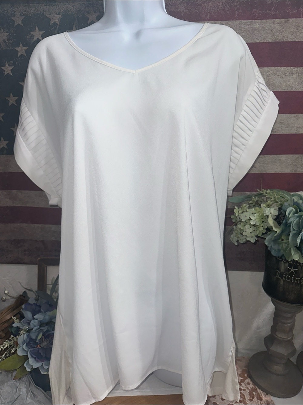 Covington White V-Neck Pleated Sleeve Blouse